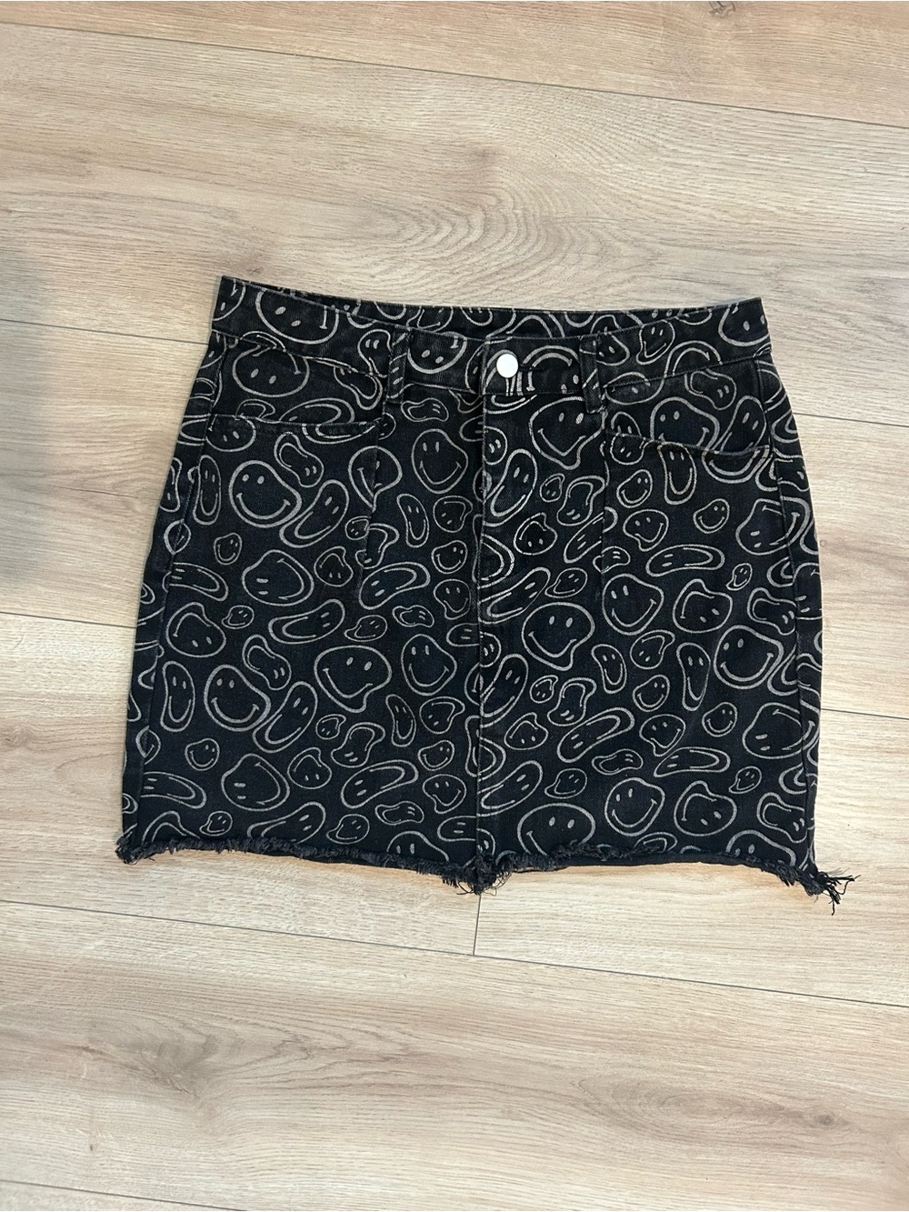 RARE En;semble Black Smiley Print Mini Skirt - Women's